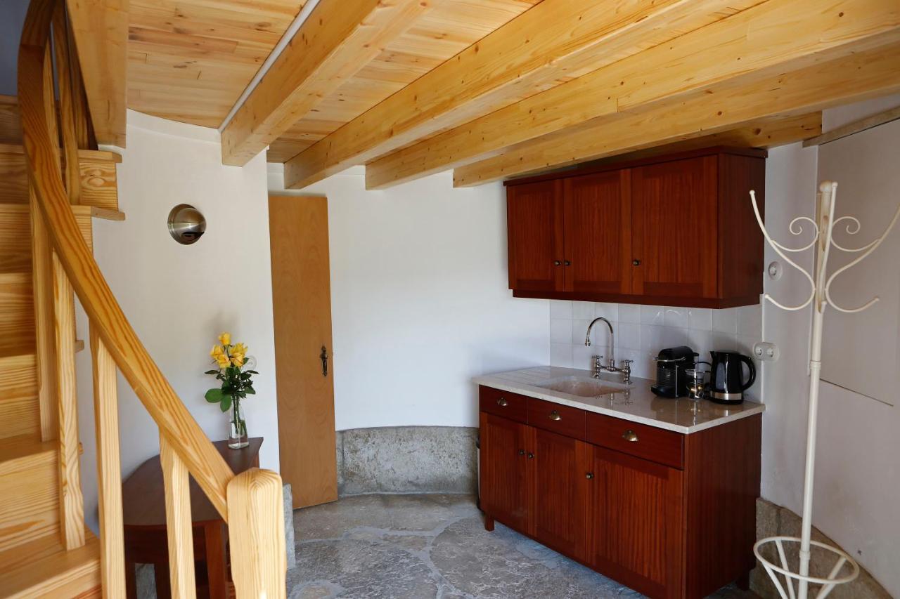 Bed and Breakfast Olá Belém! Cozy Windmill, Stunning views to Lisboa Caparica Exterior foto