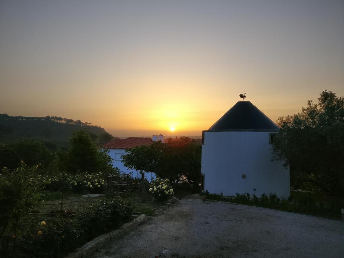 Bed and Breakfast Olá Belém! Cozy Windmill, Stunning views to Lisboa Caparica Exterior foto